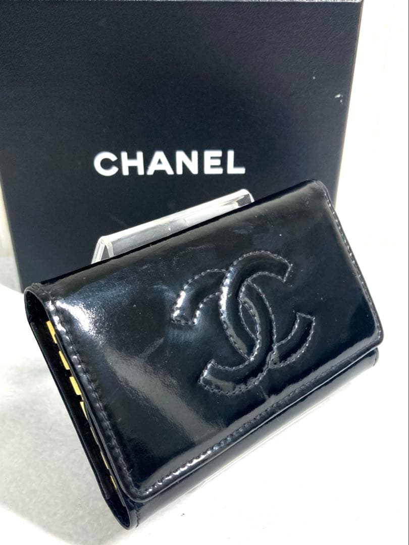 良品　CHANEL シャネル　パテントレザー　ココマーク　6連キーケース