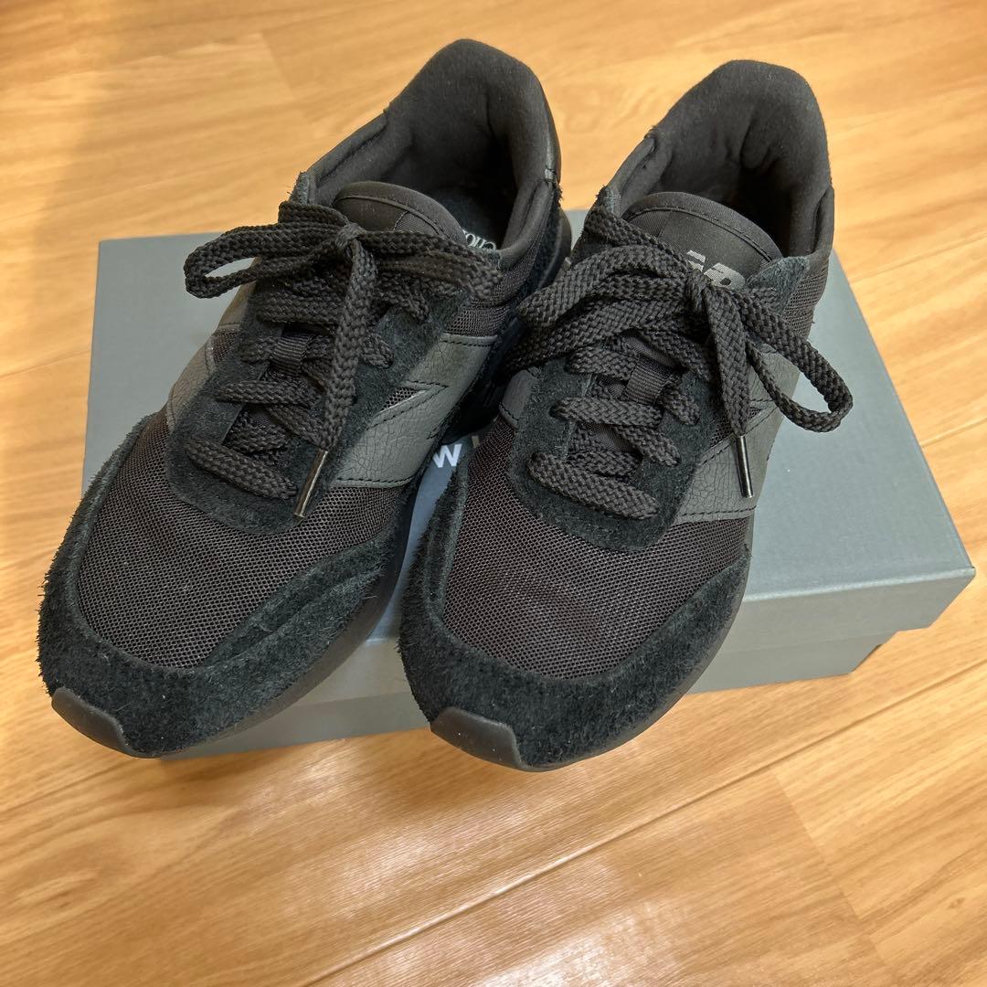 new balance ブラック スニーカー23.5cm