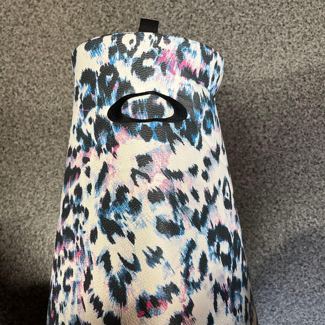 オークリー キャディバック16.0 豹柄9.5型 美品 未使用ネームプレート