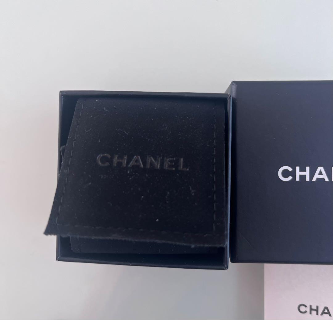 限定完売品CHANEL シャネルハートピアス　ココマーク　ホワイトゴールド美品