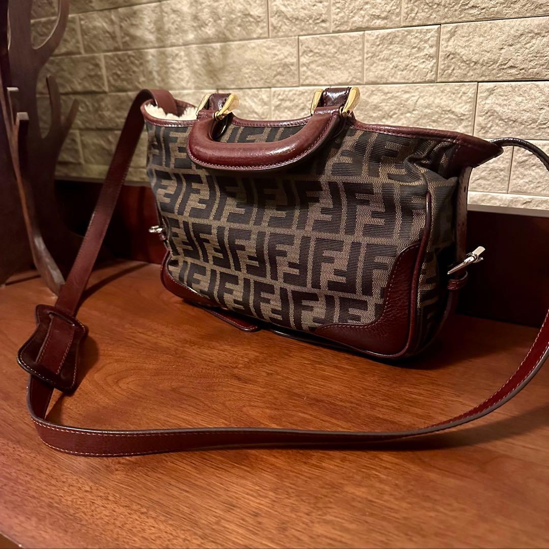 FENDI フェンディ ズッカ　2WAYハンドバッグ ショルダーバッグ ボア付き