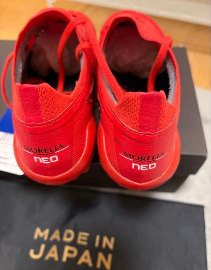 サッカースパイク　ミズノ　モレリアネオ3β レッド　レア