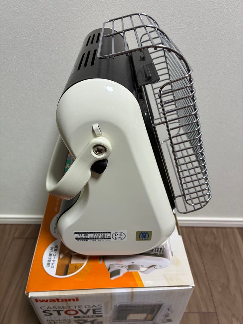 【美品】イワタニ カセットガスストーブ マイ暖 CB-STV-MYD 防災