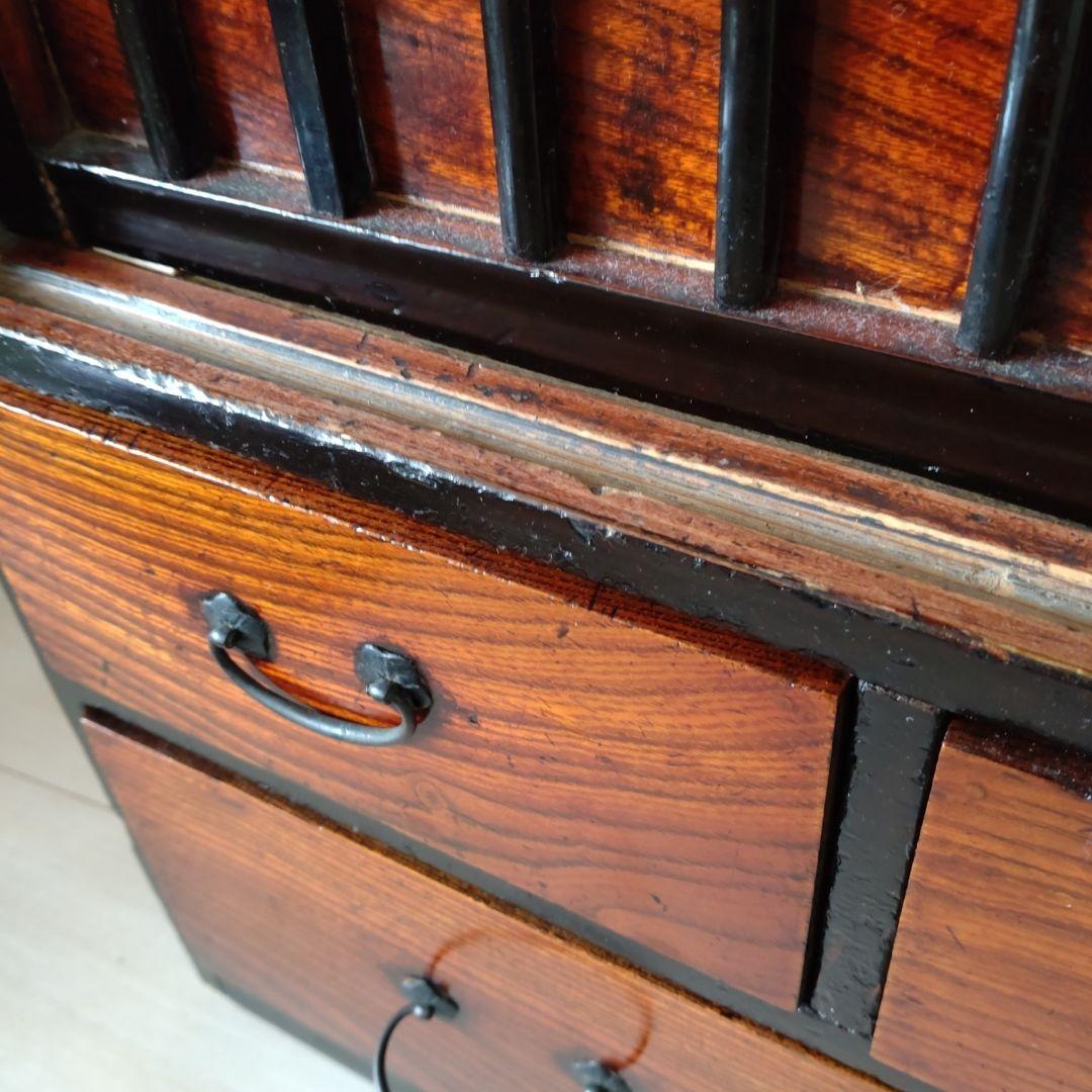 レトロ【無垢材】の漆塗り茶箪笥