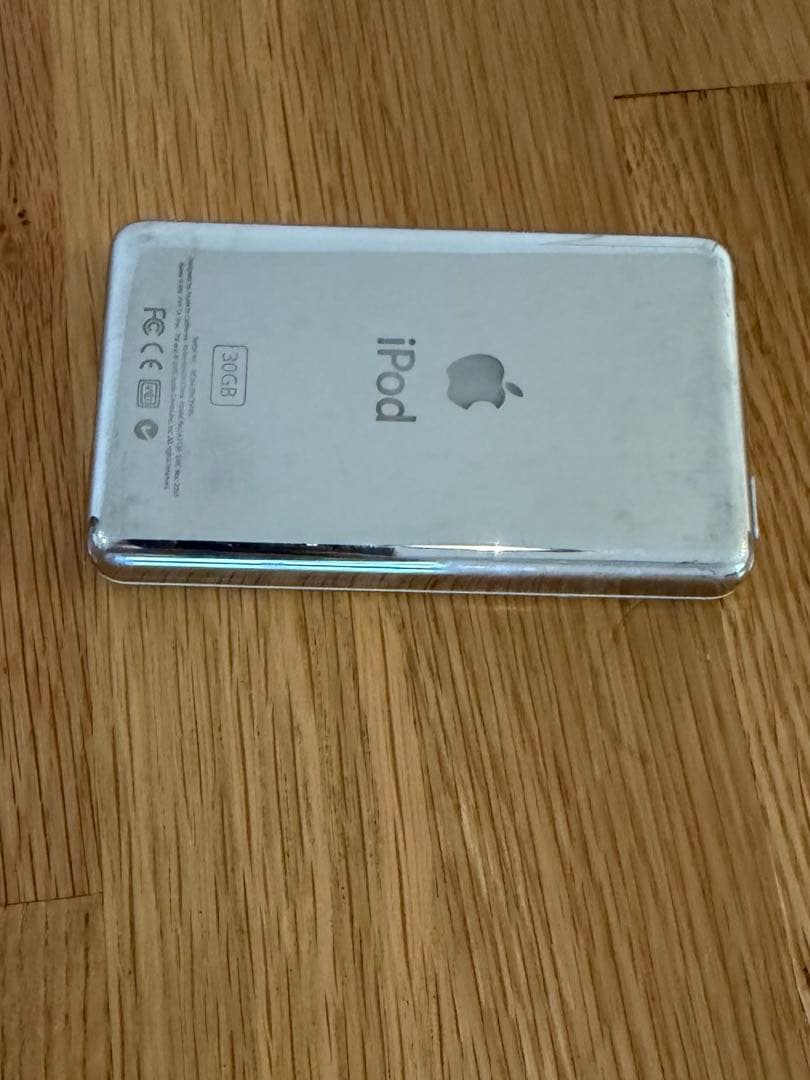 【即日発送】iPod Classic 30GB 第5.5世代　MA444J