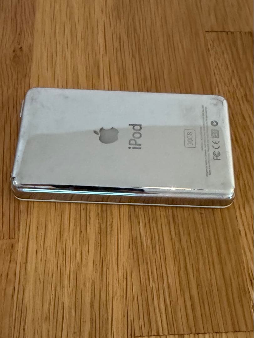 【即日発送】iPod Classic 30GB 第5.5世代　MA444J