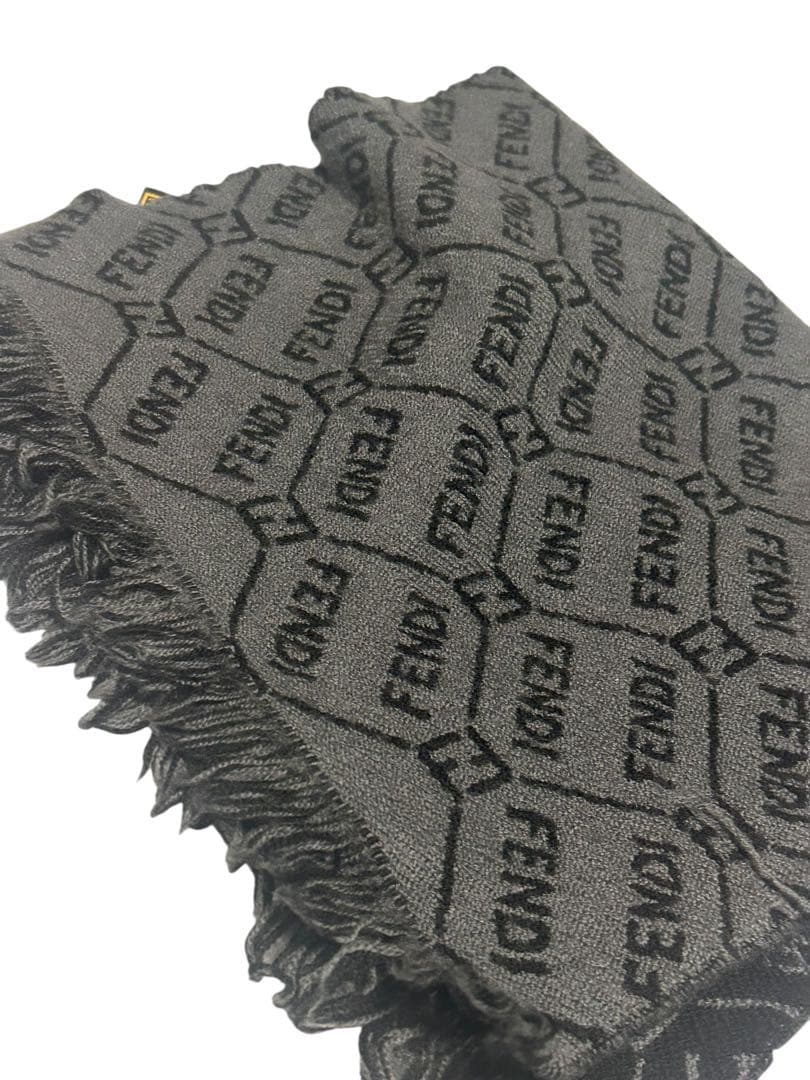 FENDI フェンディ マフラー ウール100% ロゴ柄 男女兼用