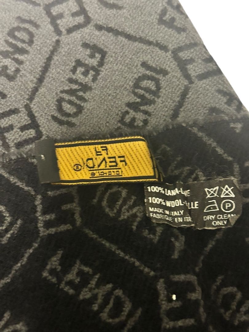 FENDI フェンディ マフラー ウール100% ロゴ柄 男女兼用