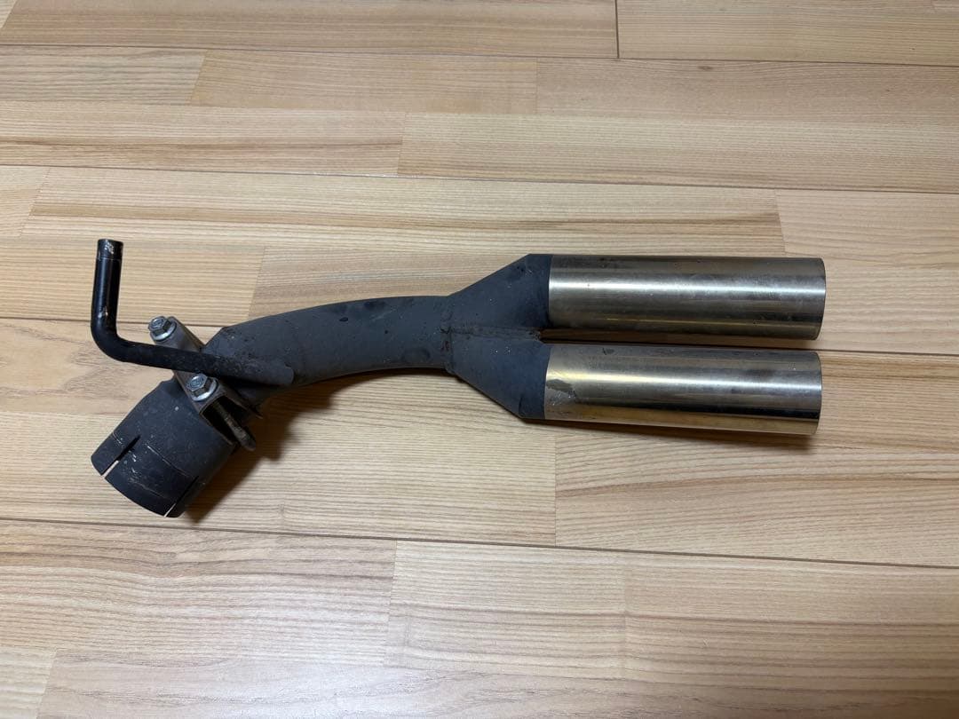 ハイエース　非行少年　マフラーカッター