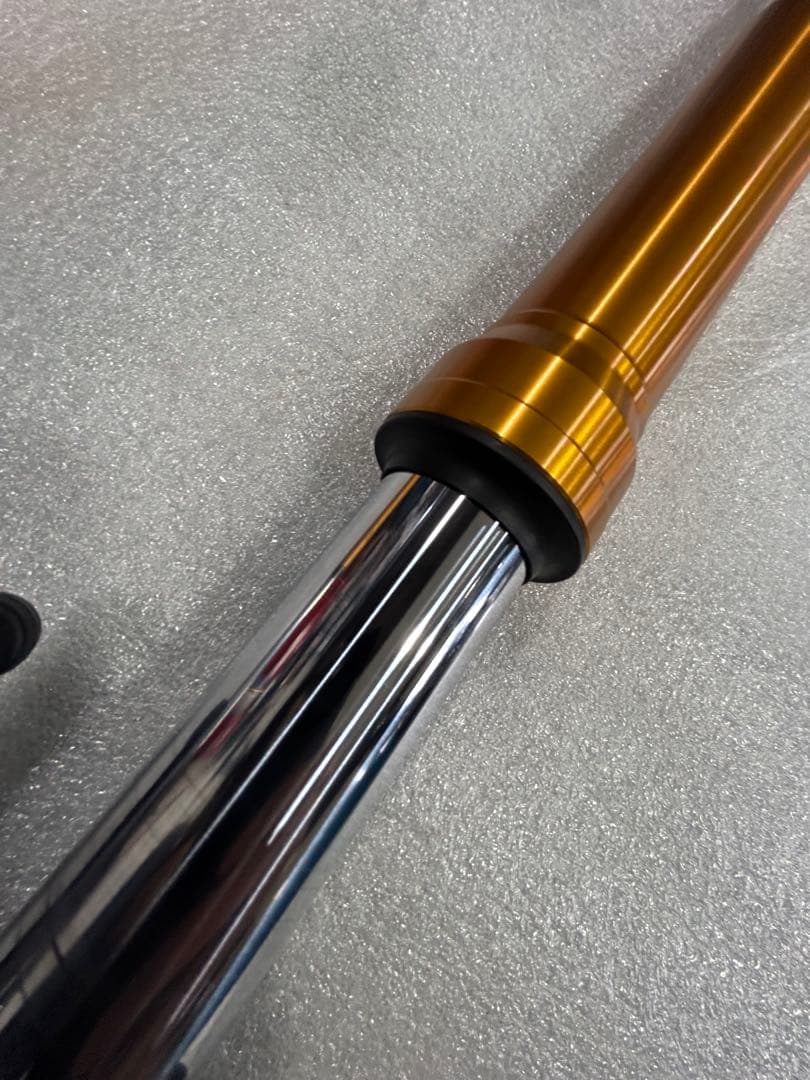 YAMAHA XSR900 2022〜ゴールド フロントフォーク