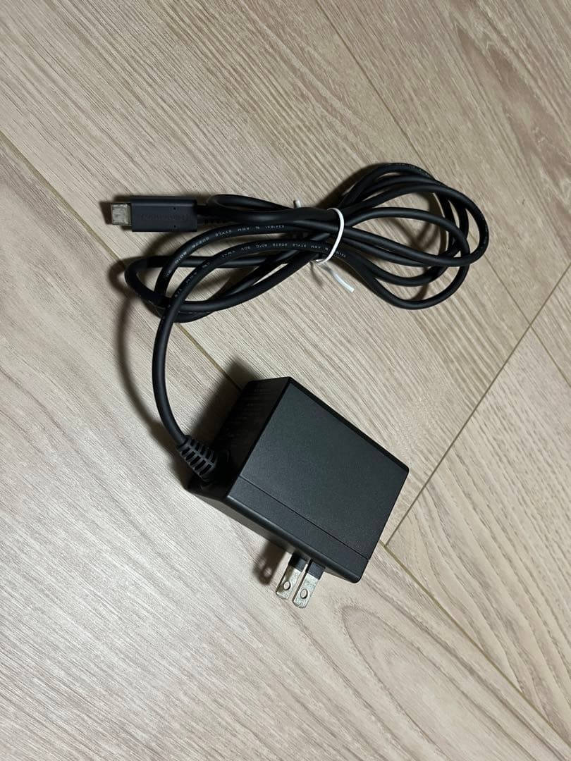 Nintendo Switch Lite 本体、ケース、カバー、充電器、箱付き