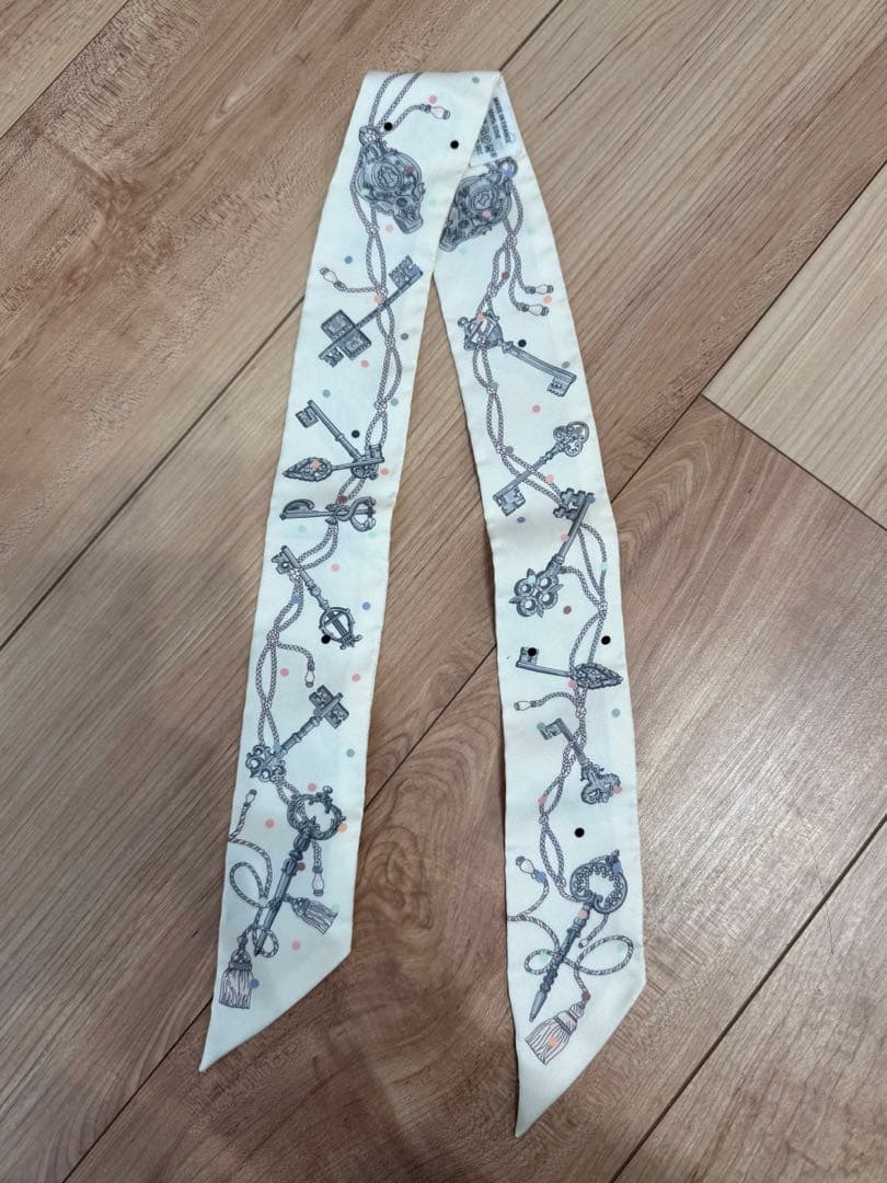 エルメス　HERMES ツイリー　白　レクレアポア　鍵　スカーフ