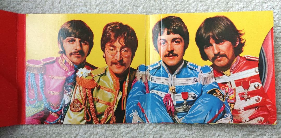 洋楽 The Beatles Sgt. Pepper's Lonely Hearts
