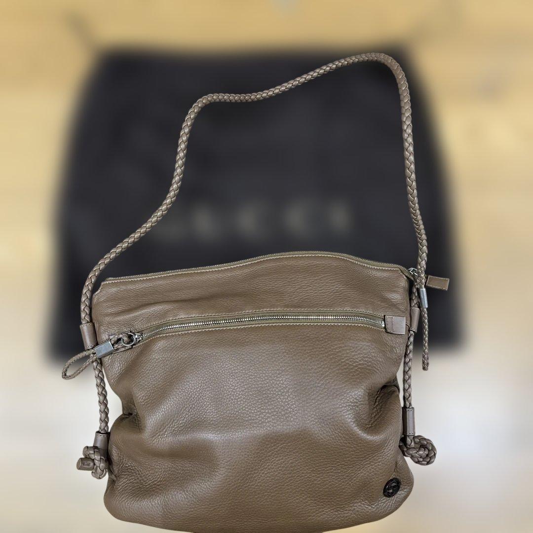 GUCCI インターロッキングブラウンレザー ショルダーバッグ