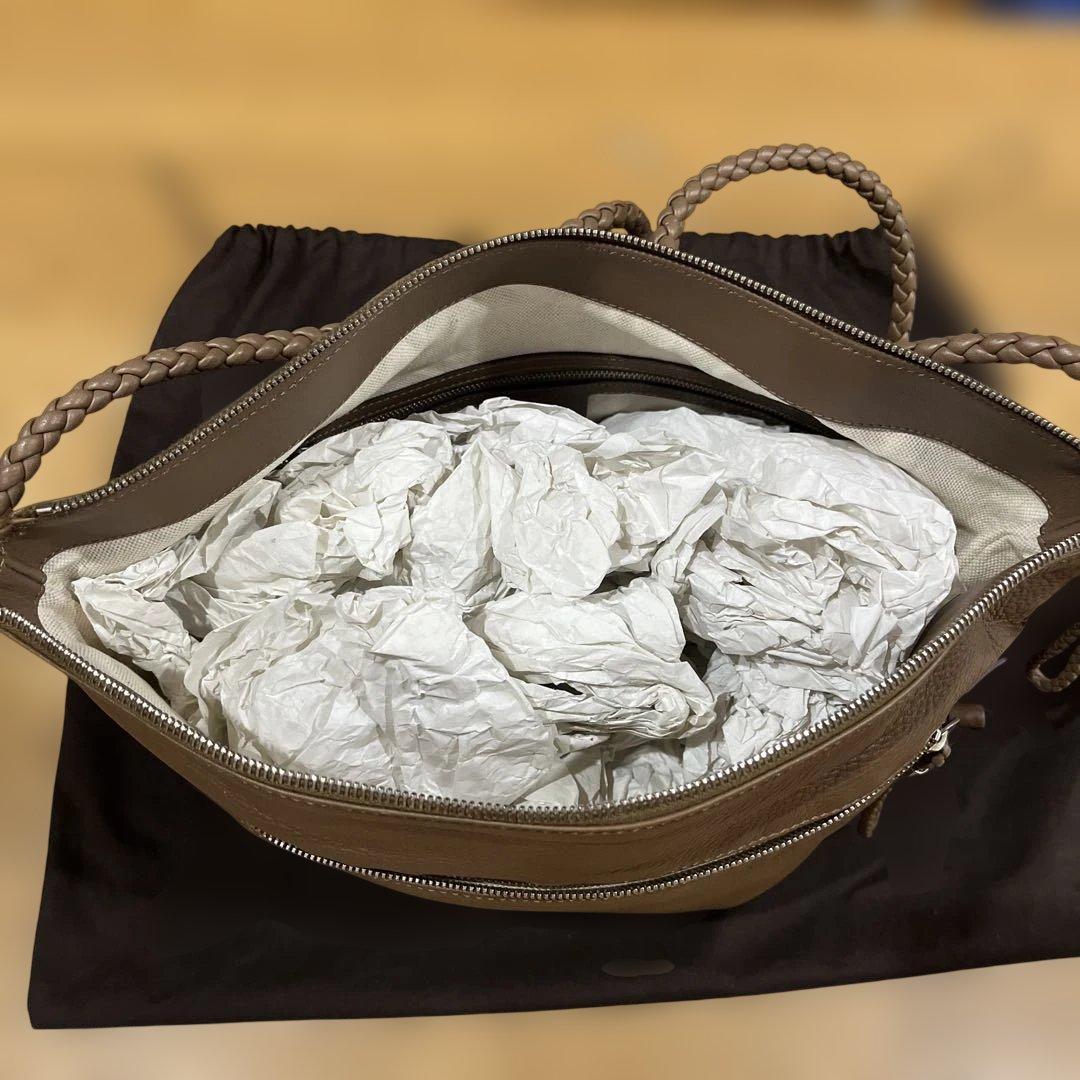 GUCCI インターロッキングブラウンレザー ショルダーバッグ