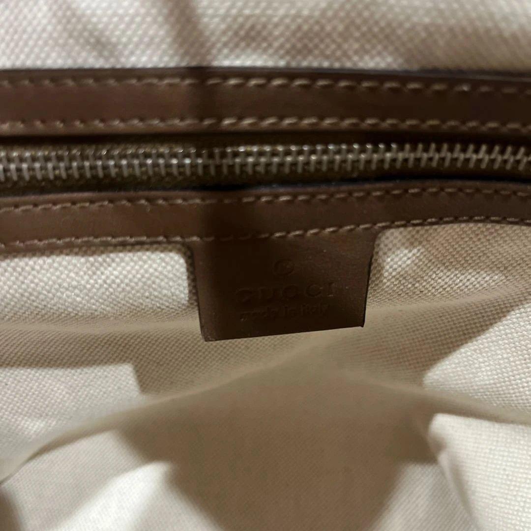 GUCCI インターロッキングブラウンレザー ショルダーバッグ