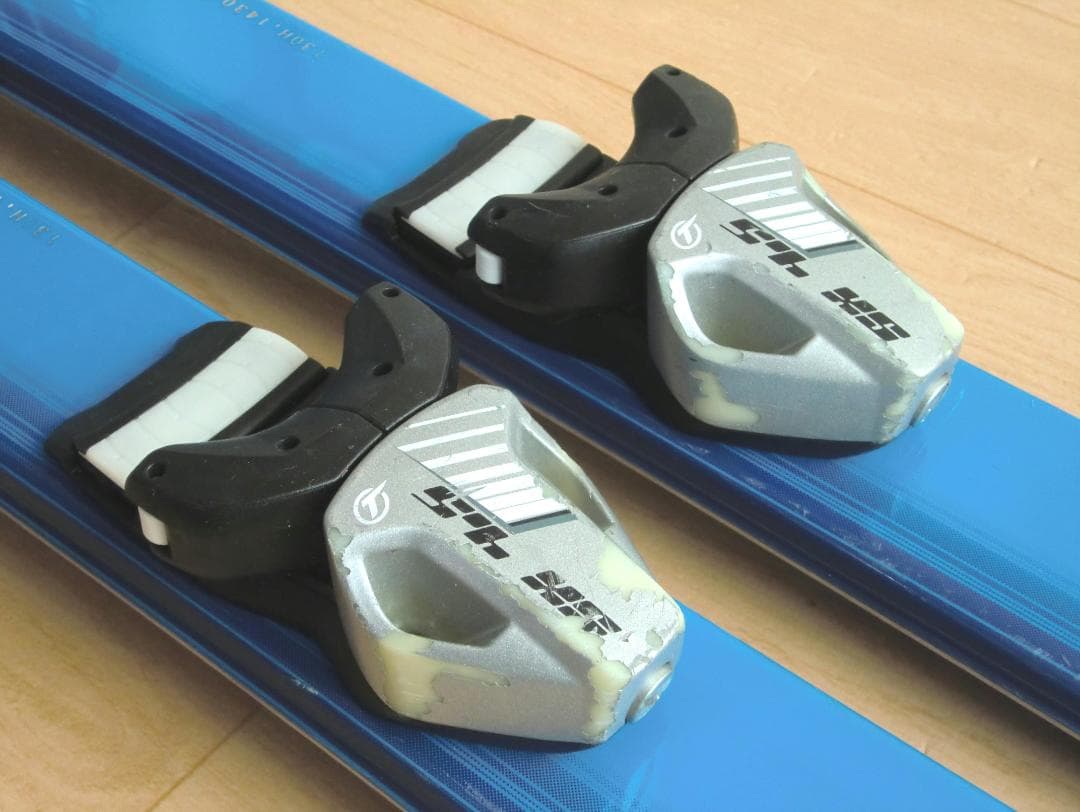 ■11月限定■送料無料■CARVING子供用スキーセット■130/23■