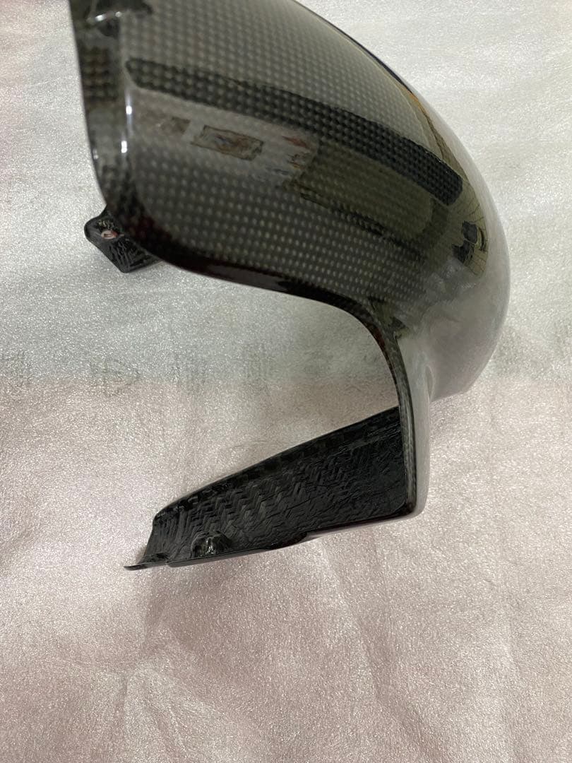 Pirelli カーボンファイバー フロントフェンダー Ducati