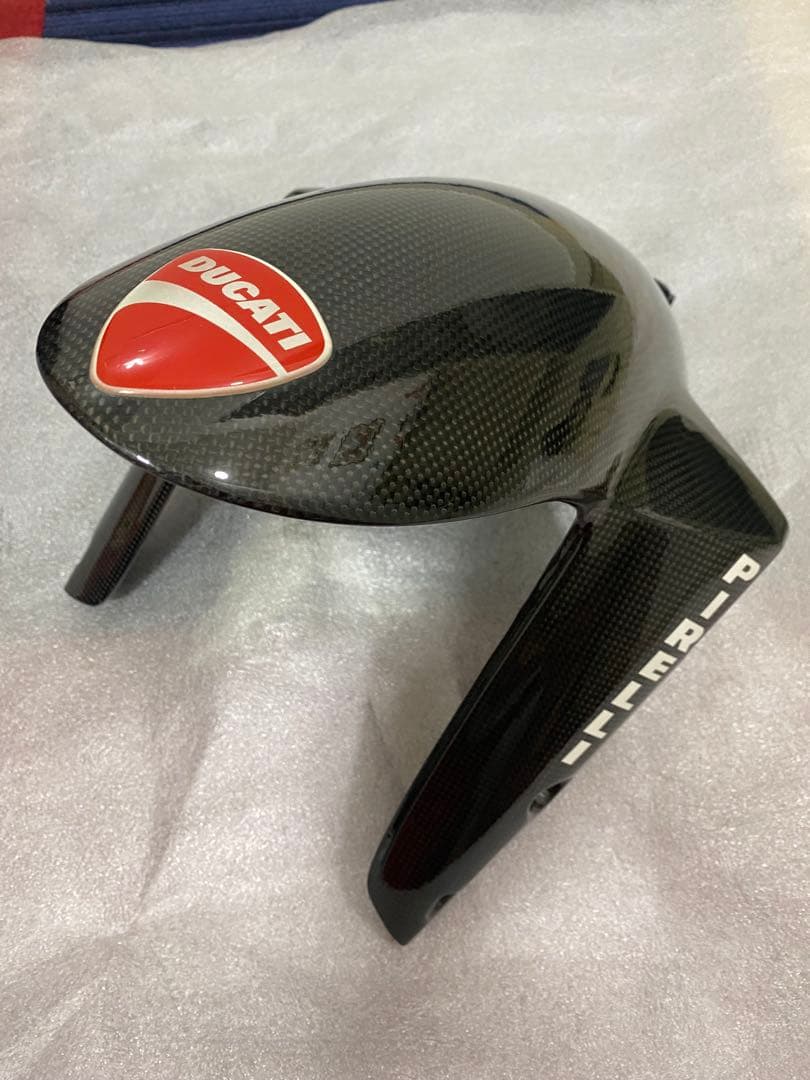Pirelli カーボンファイバー フロントフェンダー Ducati