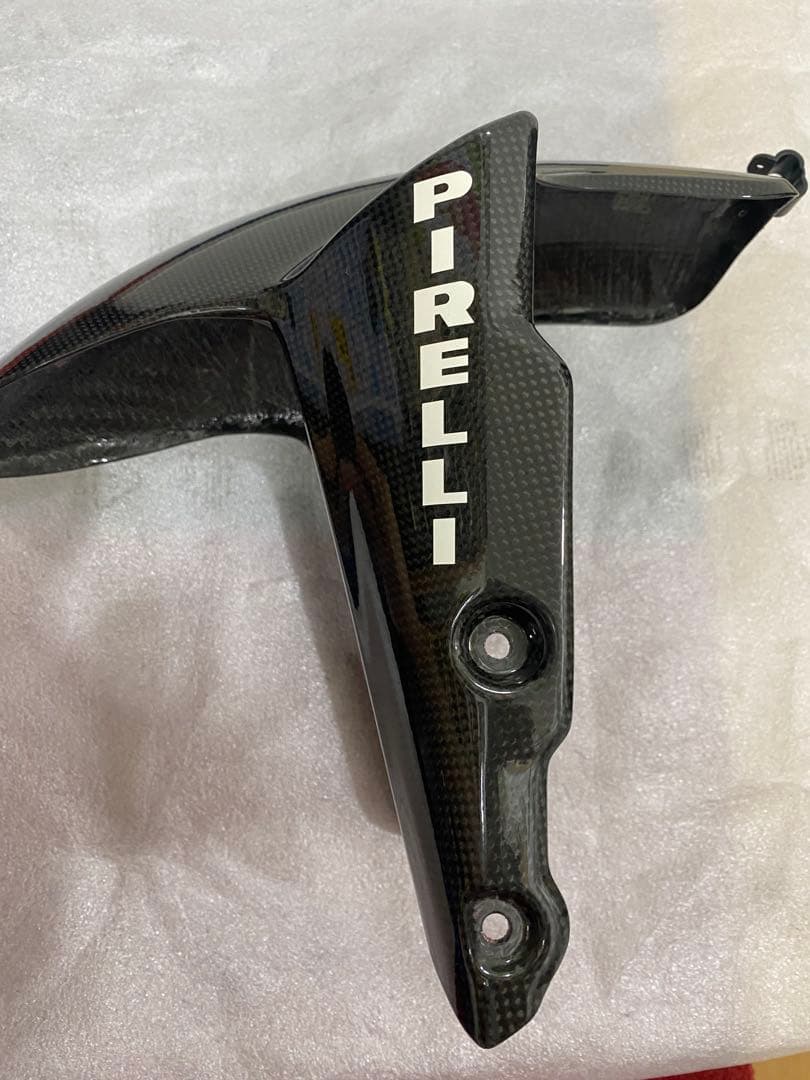 Pirelli カーボンファイバー フロントフェンダー Ducati