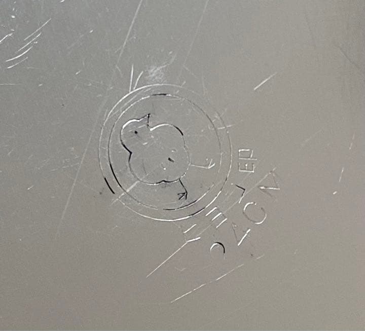 ビンテージ　アルミプレート　ヒヨコマーク