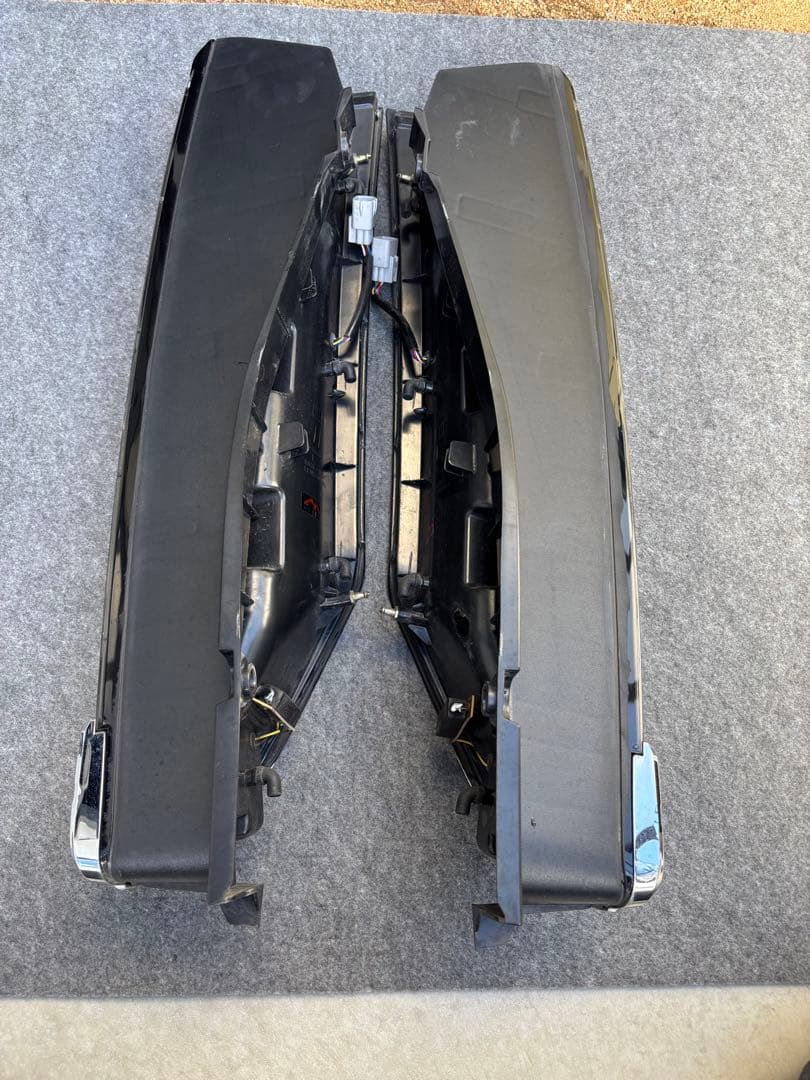 値引き中！※動作確認済み※ METEO ヴォクシー　80系　LEDテールランプ