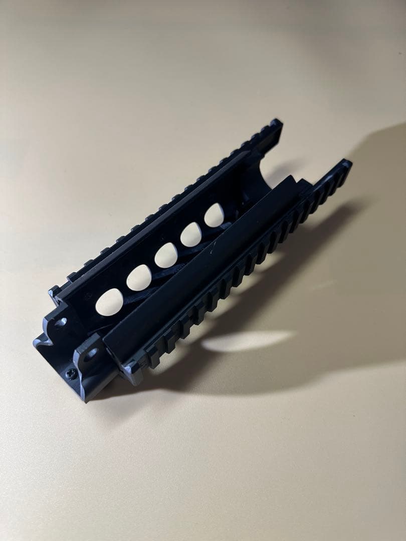 【セール/美品】東京マルイ純正 MP5用 金属ハンドガード3面 レール