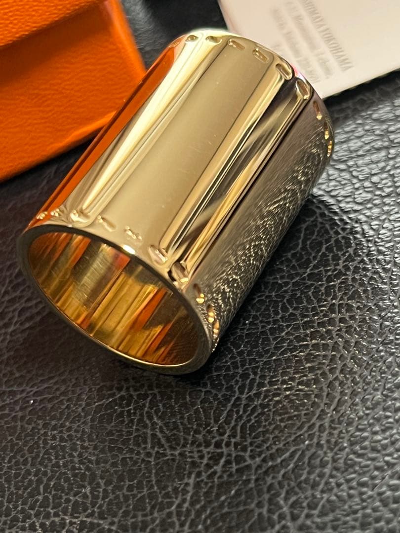 極美品　エルメスHERMES スカーフリング　未使用保管品