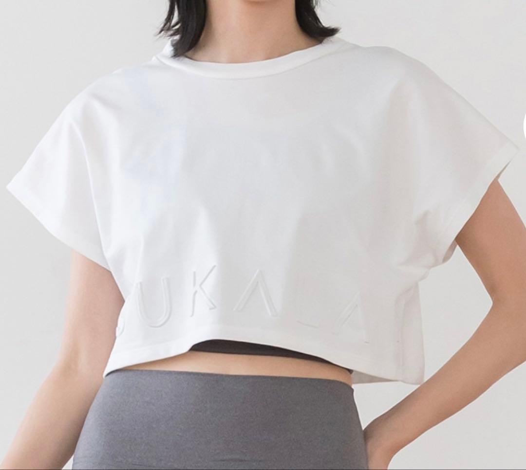 【新品・未使用】Lサイズ　ブラトップ付きエンボスTee ホワイト