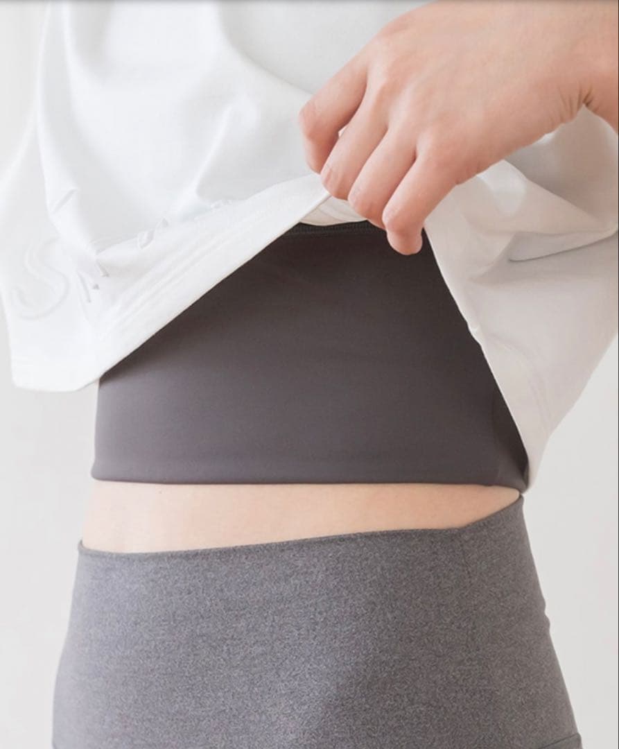 【新品・未使用】Lサイズ　ブラトップ付きエンボスTee ホワイト