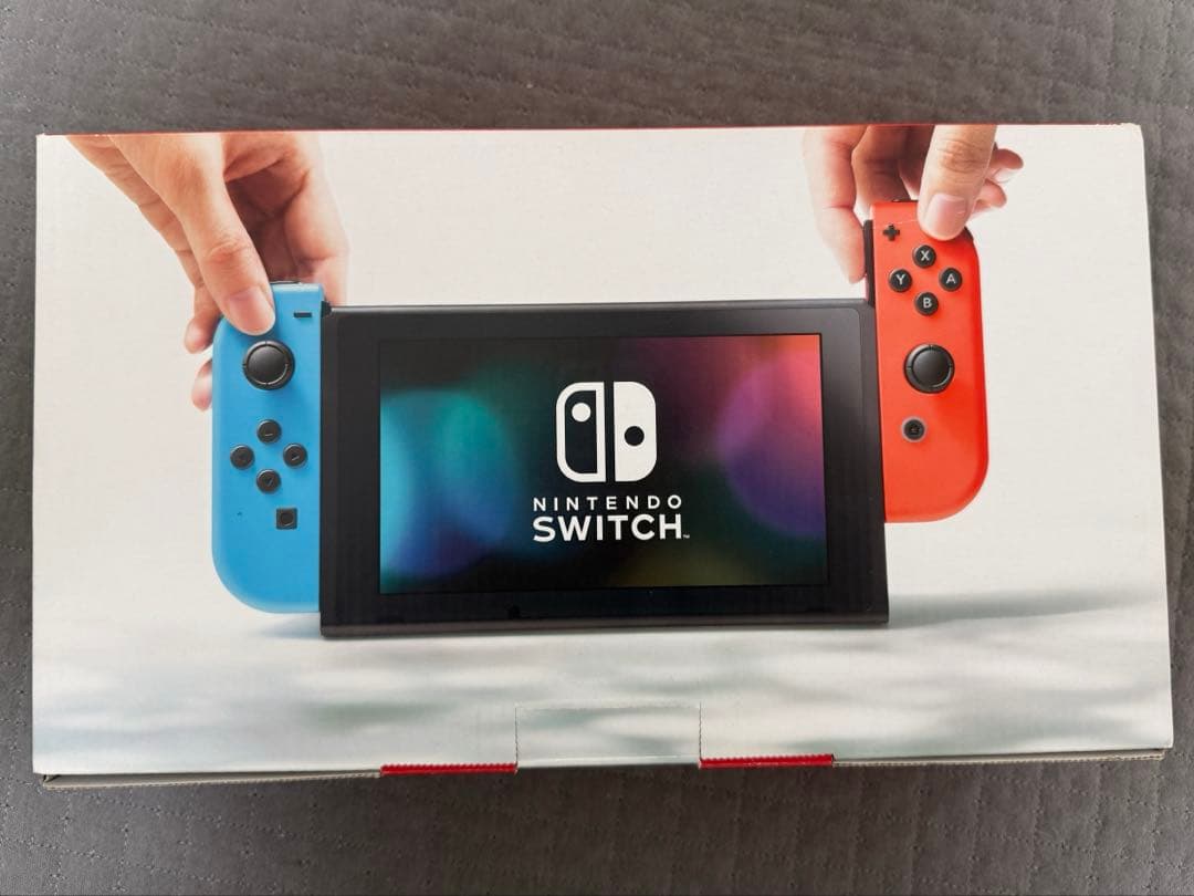 Nintendo Switch 本体 青と赤のジョイコン ガラスフィルム貼付済