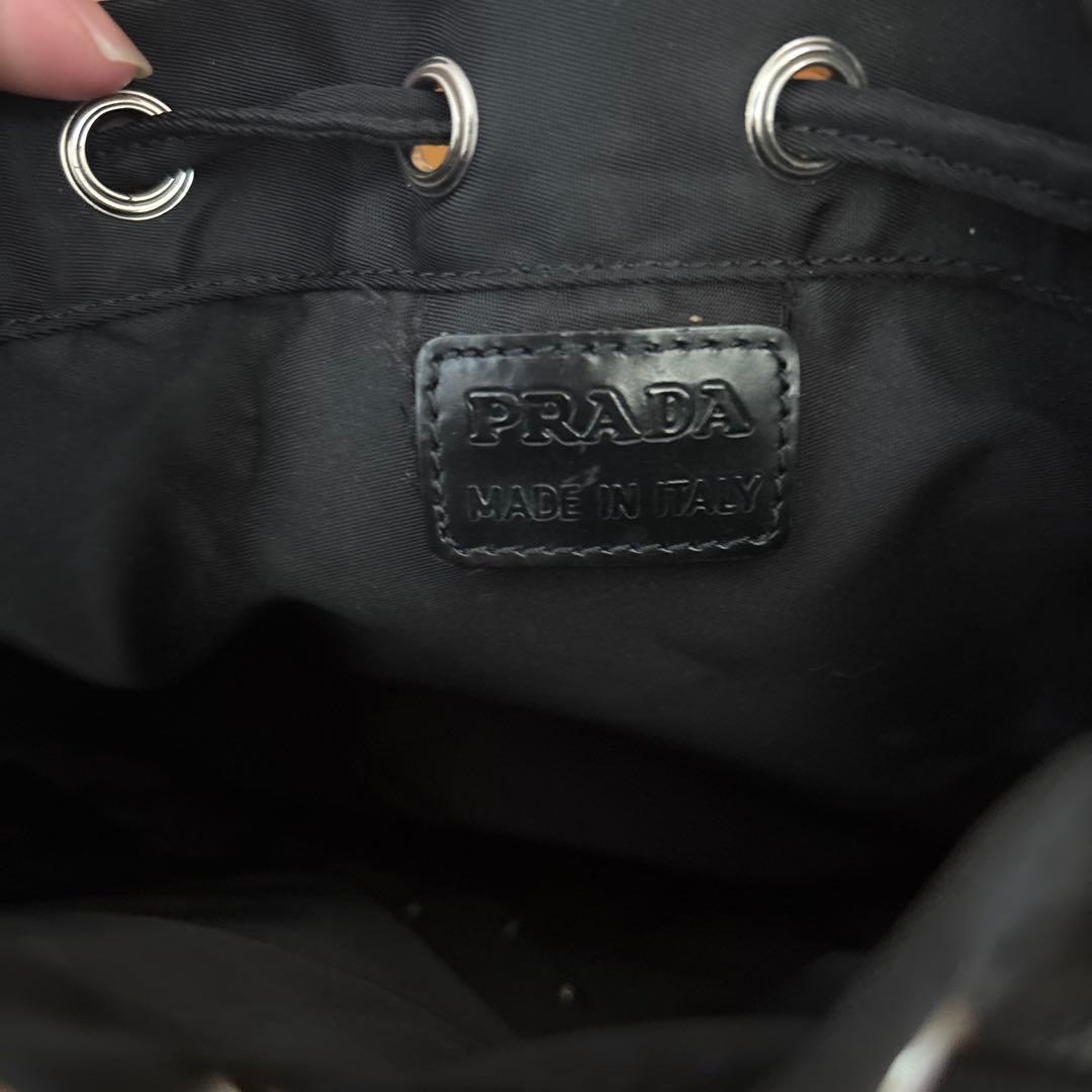 PRADA ブラック ドローストリングバッグ