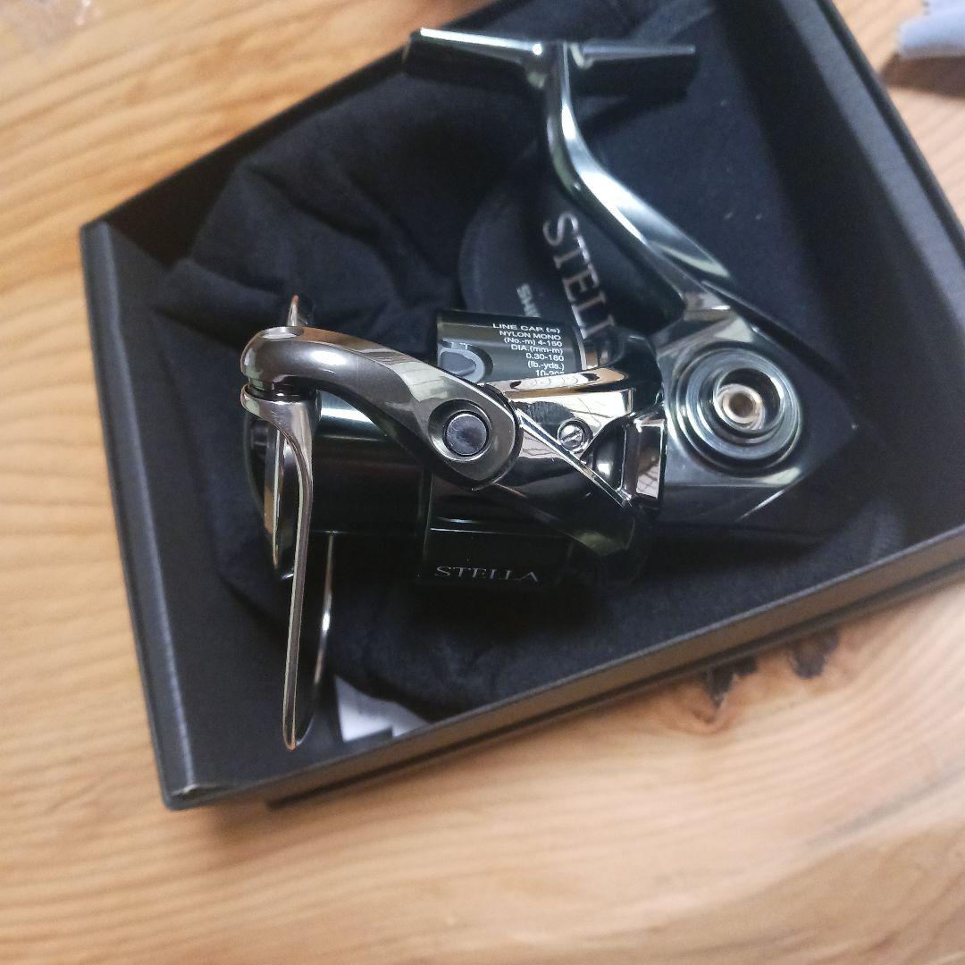 シマノ　22ステラ 4000XG 　美品　綺麗