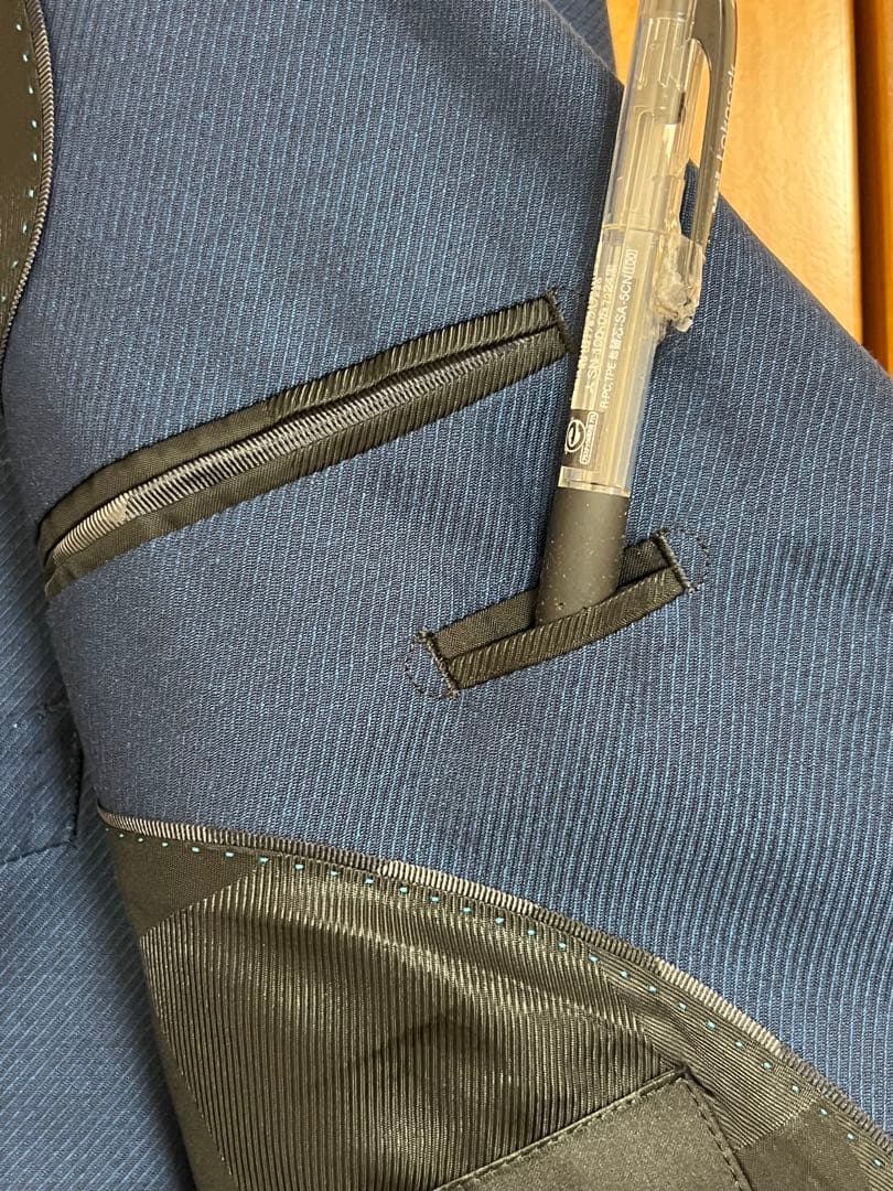 ブラックレーベル　ROEBUCKブルーソリッド3ピーススーツ