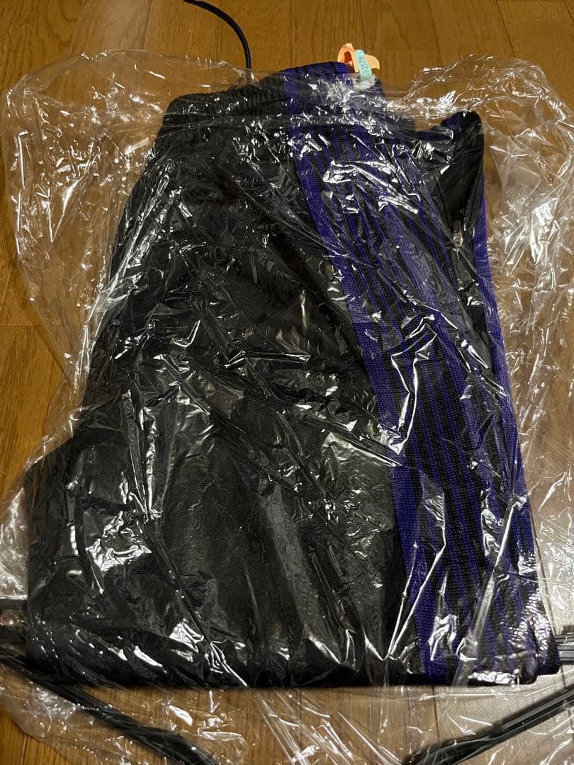 ニードルズ黒紫ストライプパンツ Sサイズ