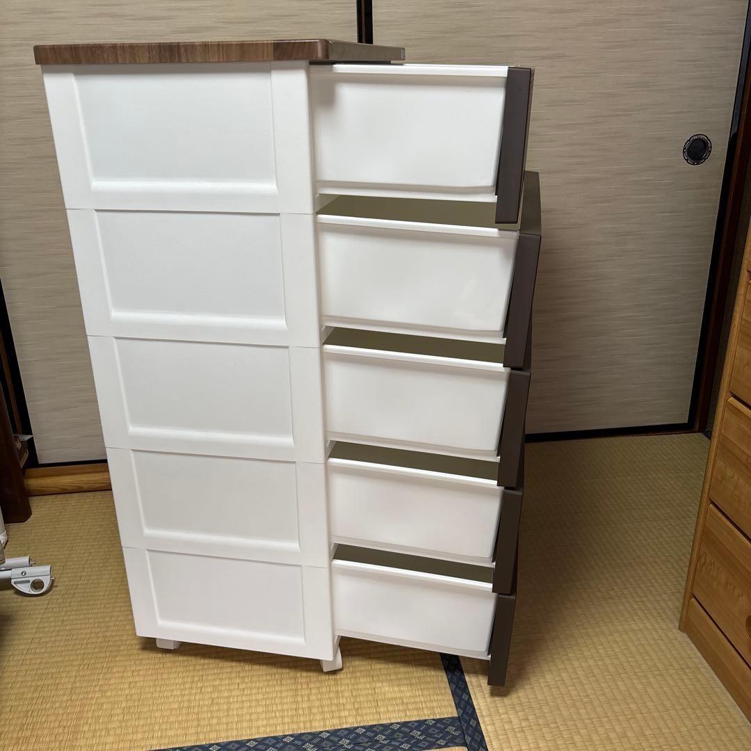 送料込ニトリフィッツプラスメッシュダークブラウン ホワイト 5段チェスト