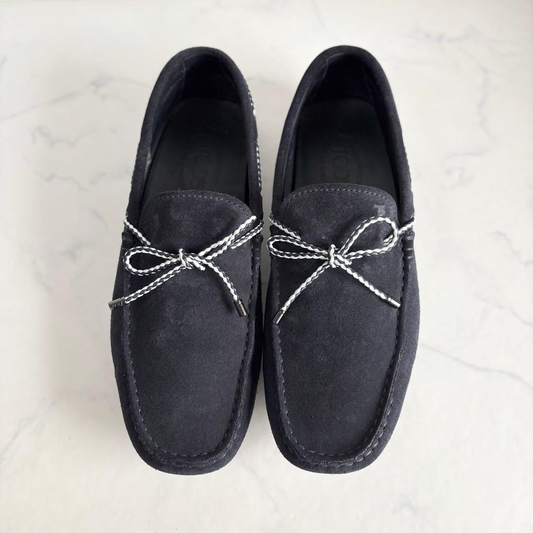 美品 トッズ 7.5 ゴンミーニ ドライビングシューズ スエード ネイビー