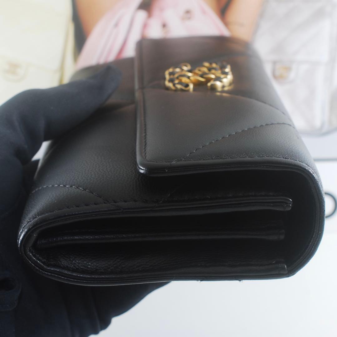 ぴchan＊CHANEL＊シャネル＊19 ディズヌフ＊ラムスキン＊フラップ