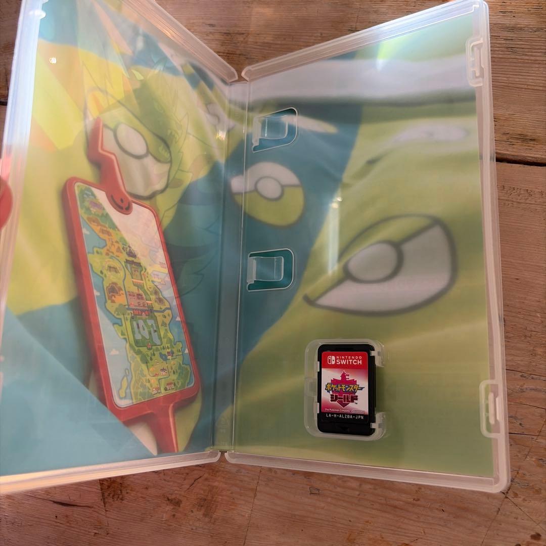 ポケットモンスター シールド・サン・トローゼ、ムーン 4本セット