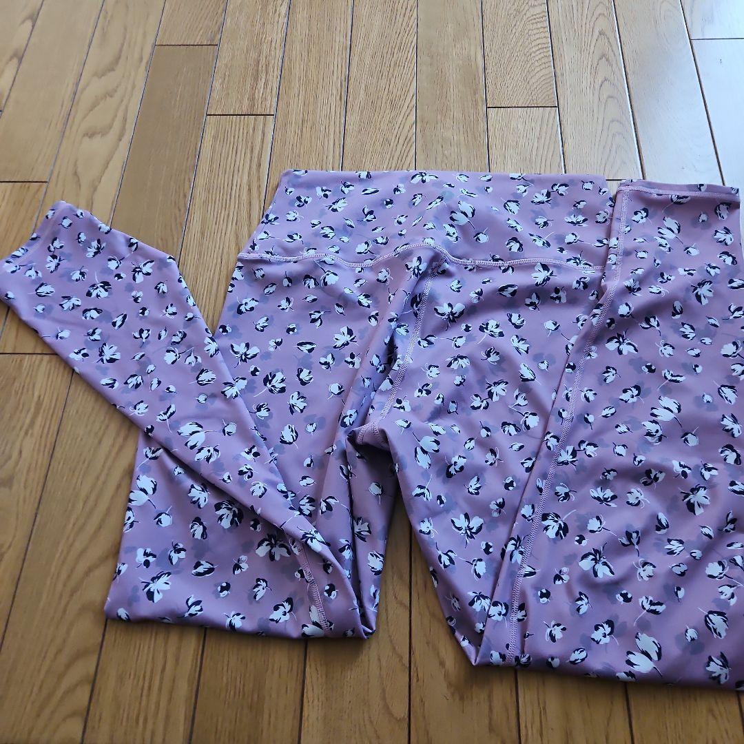 【SUKALA】フラワープリントレギンス&Yストラップロゴブラトップ