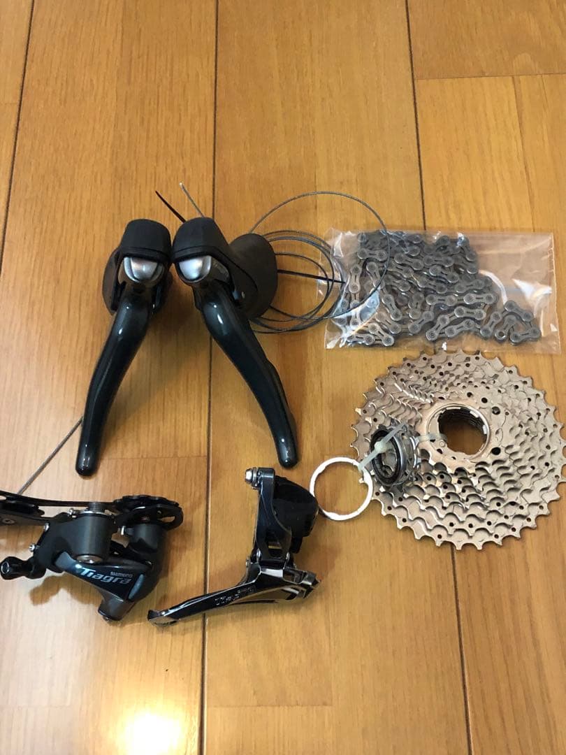 完成車外し未使用　シマノ　ティアグラ　tiagra 　4700 セット