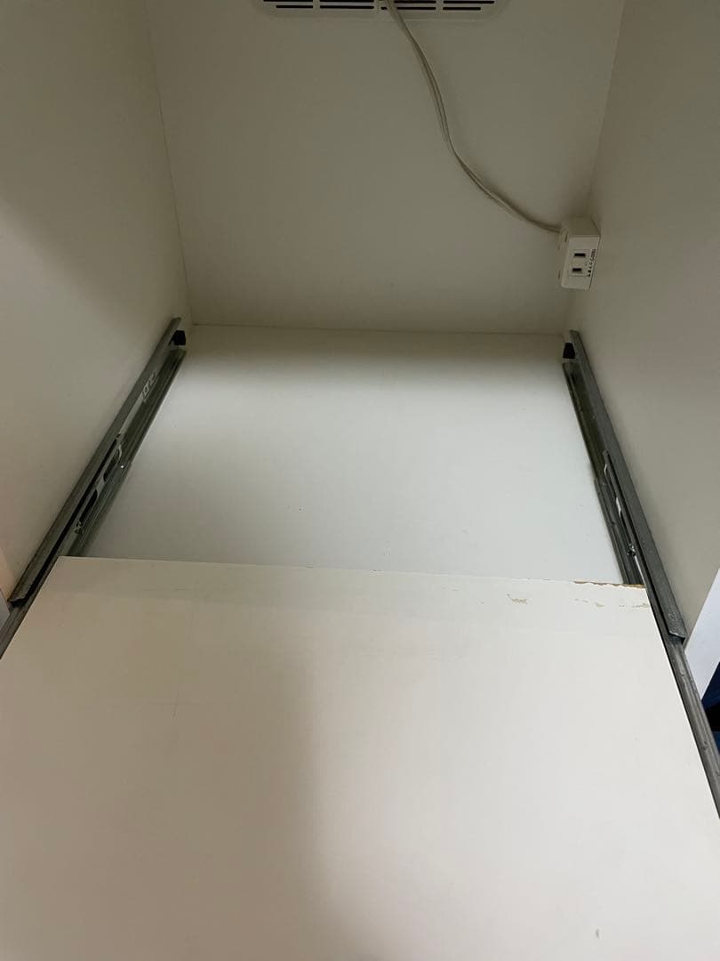 【直接受渡希望】ニトリ　ホワイト 食器棚 引き出し式 ガラス扉付き