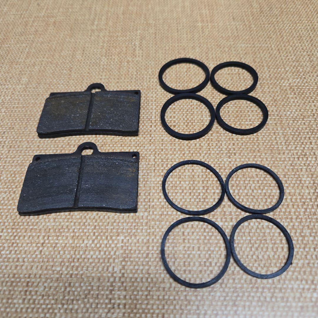 brembo ブレンボキャリパー 40mm 右 ブラック シルバーロゴ