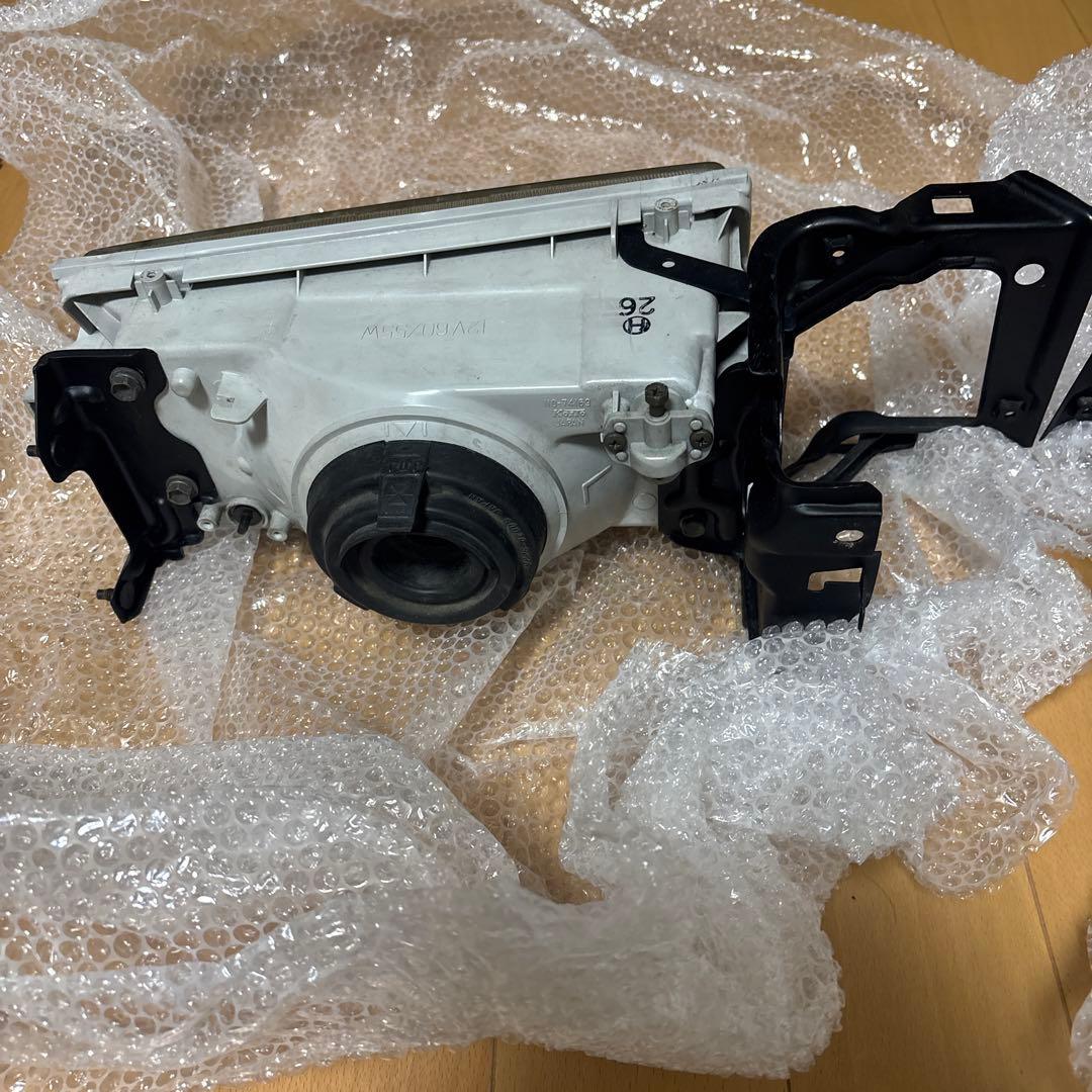ae86 レビン　後期　純正　ヘッドライト