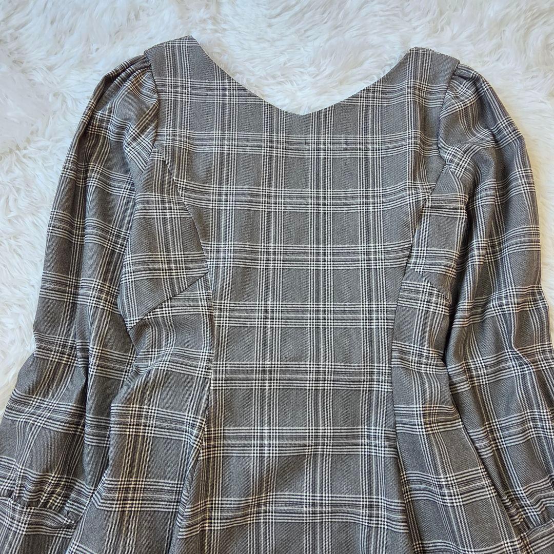 CINEMATIQ　ヴィンテージリリーロングワンピース　Ｌ　ストレッチ　金ボタン