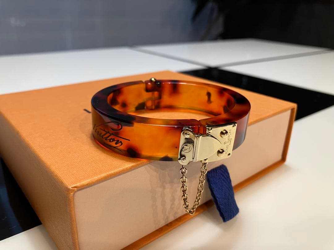 ★★もこもです★★ 【極美品】ルイヴィトン ブラスレロックミー バングル