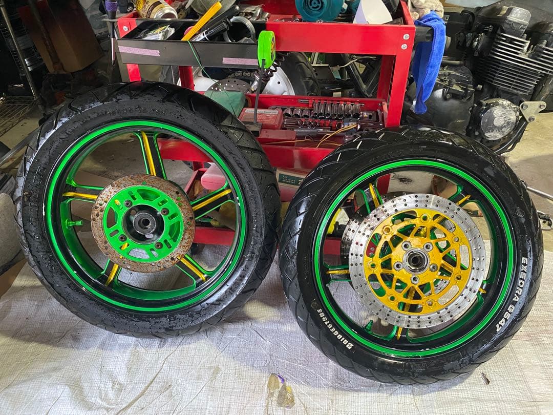 ゼファー400 ホイール(タイヤ)