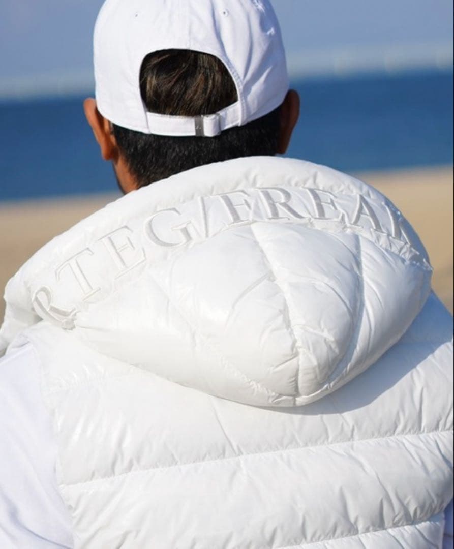 アダムスジャグラー ダウンベスト