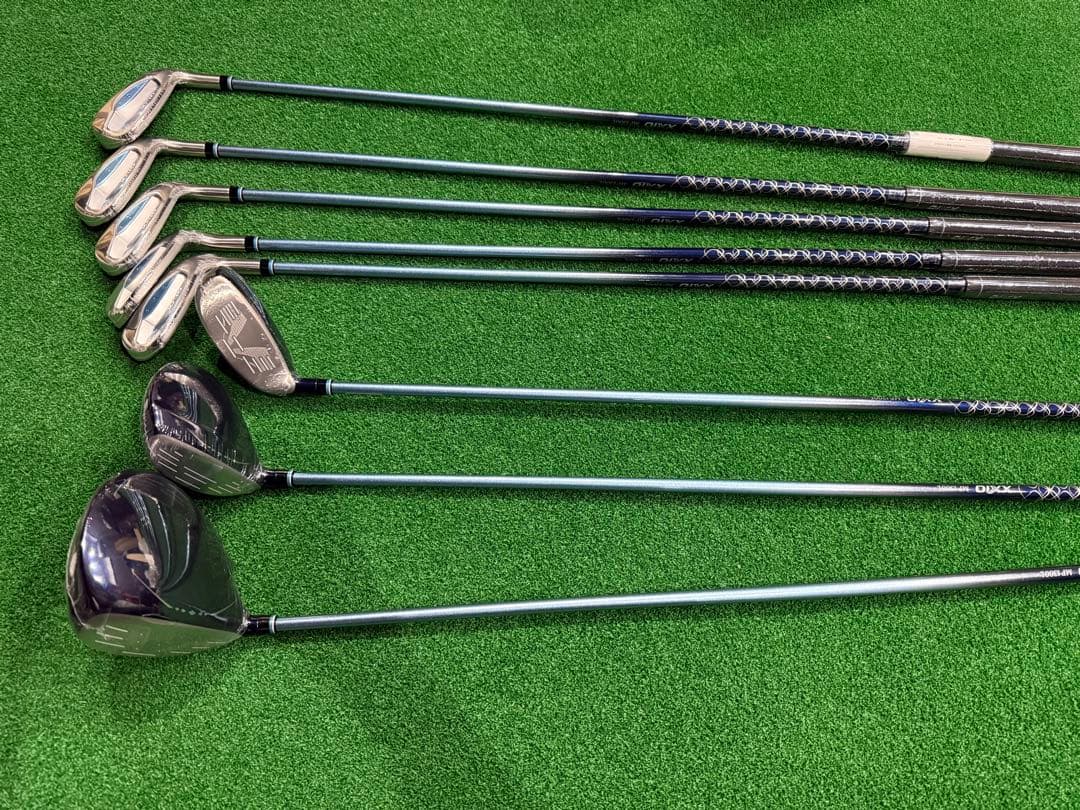 ダンロップ　ゼクシオ13 レディース　クラブセット　新品未使用　キャディバッグ付