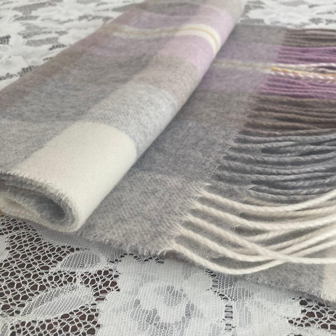 【新品】アクアスキュータム チェック柄マフラー ピンク グレー/パープル